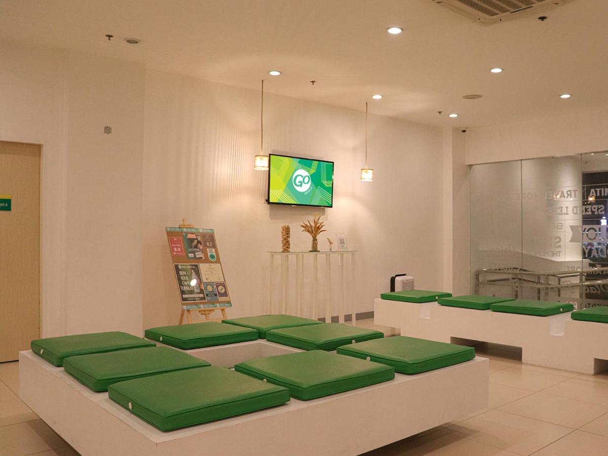 Go Hotels Timog Quezon City Zewnętrze zdjęcie
