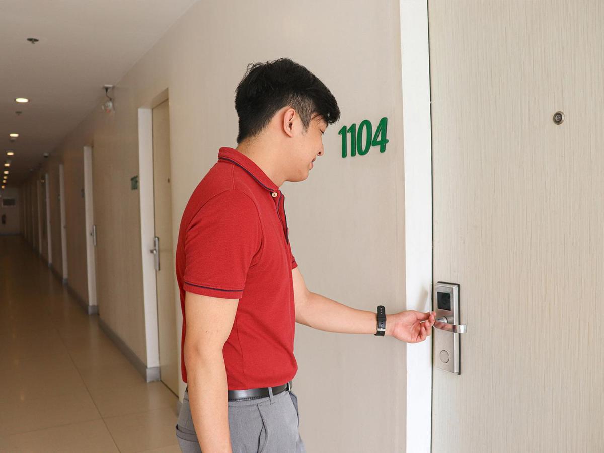 Go Hotels Timog Quezon City Zewnętrze zdjęcie
