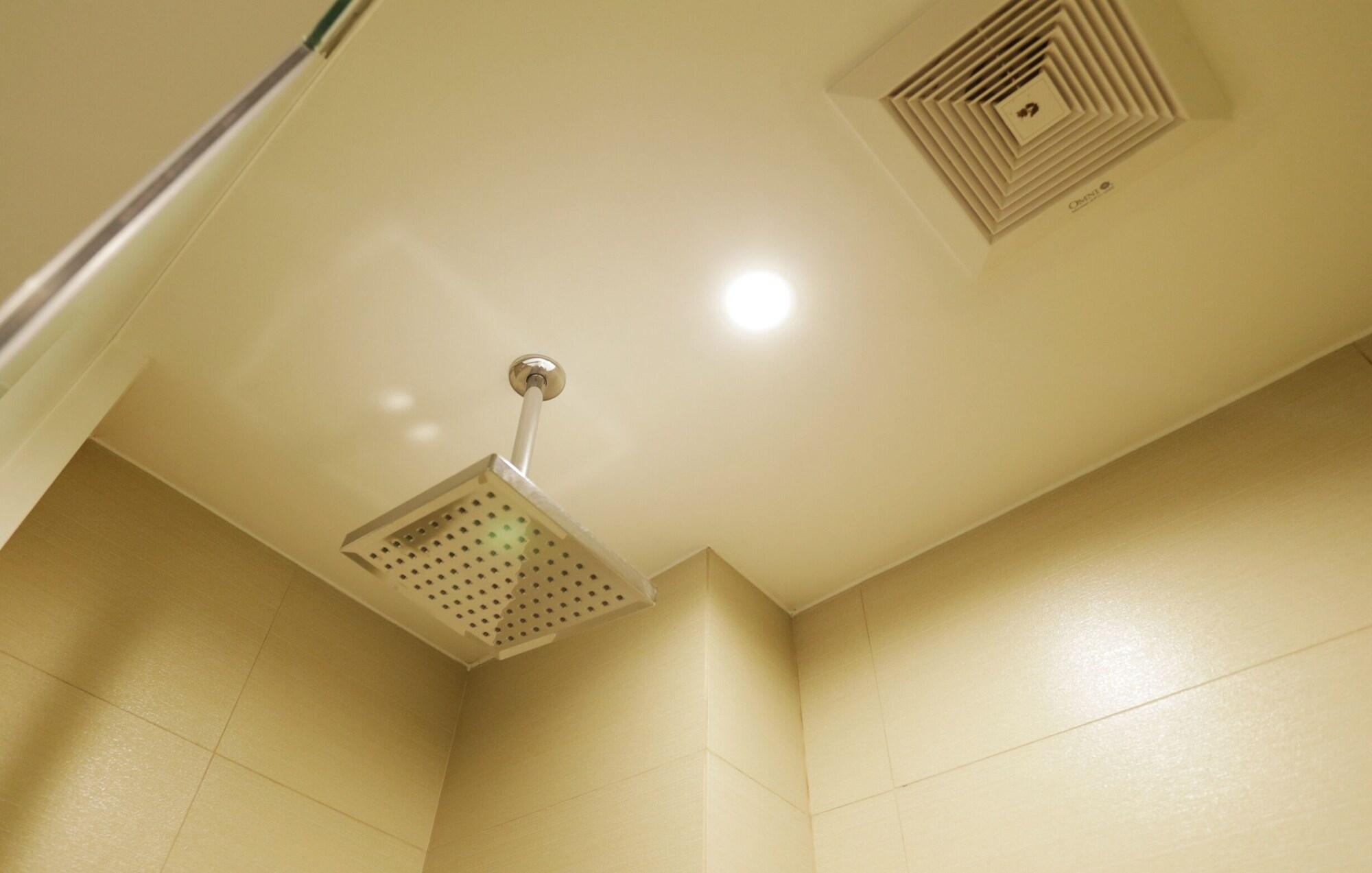 Go Hotels Timog Quezon City Zewnętrze zdjęcie