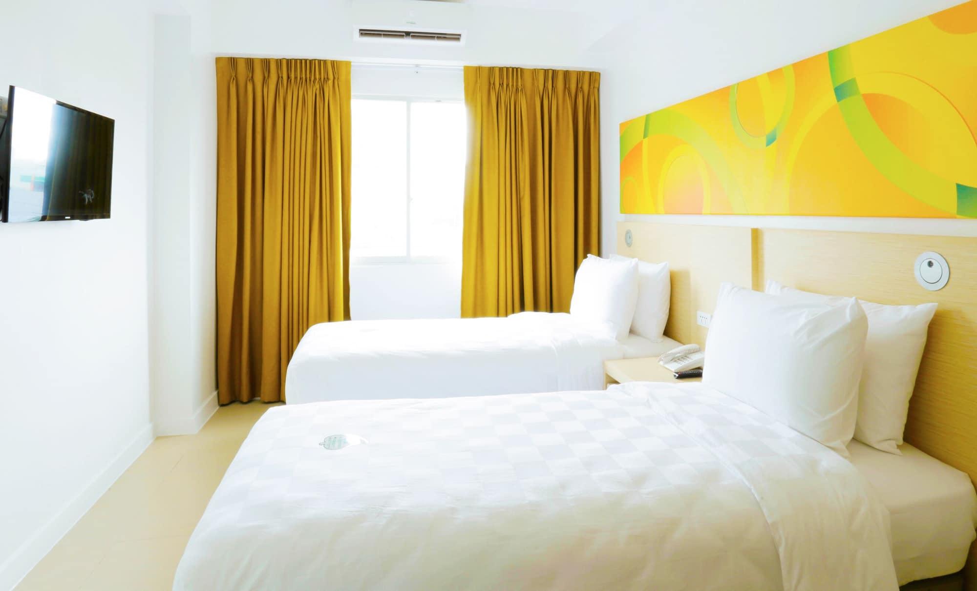Go Hotels Timog Quezon City Zewnętrze zdjęcie